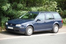 VW Golf IV Variant.JPG